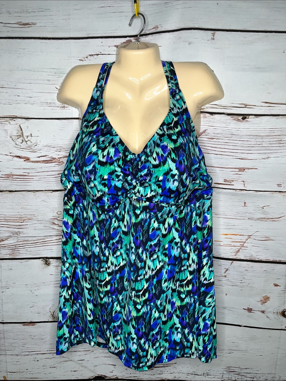 Swim365 by Swimsuits for All Size 26 Printed Bathing Suit Tankini Swim Top